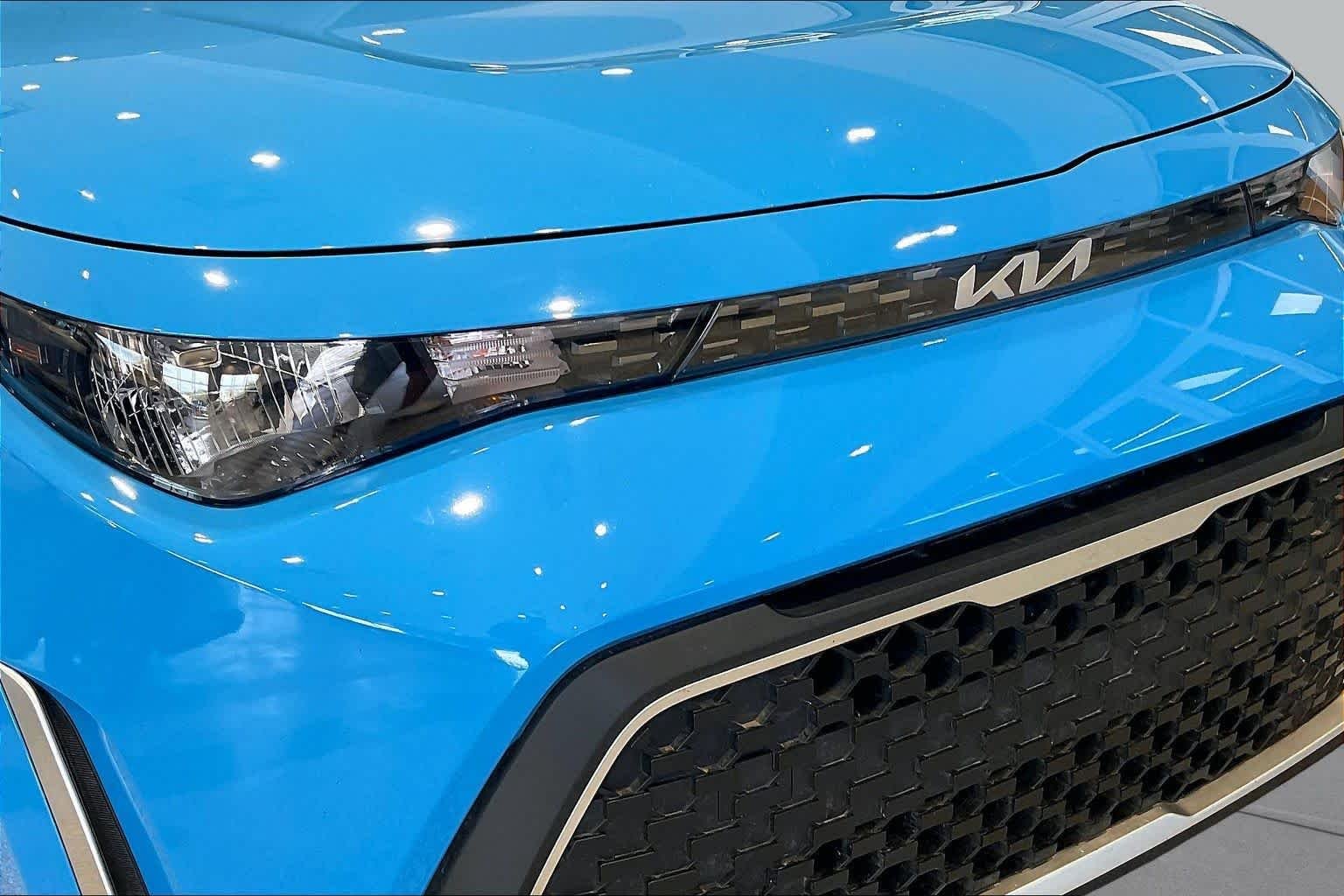 Used 2025 Surf Blue w/Black Roof Kia S image 28