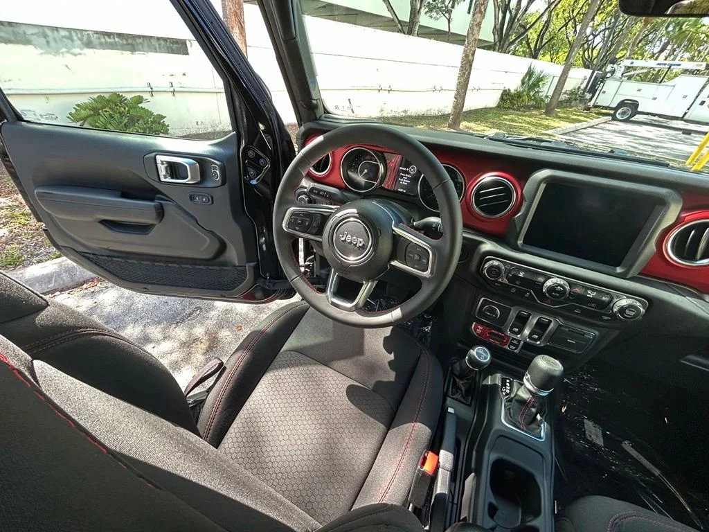 Used 2023 Black Jeep Rubicon image 9