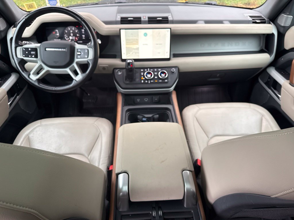 Used 2023 Black Land Rover SE image 16