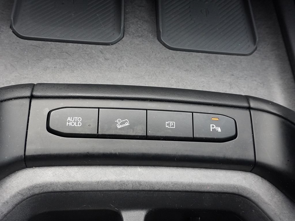 Used 2027 Black Kia S image 63