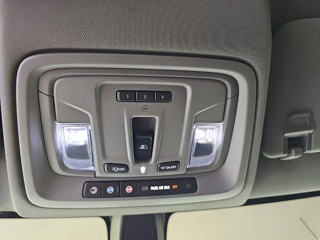 Used 2020 Silver Chevrolet LT image 20