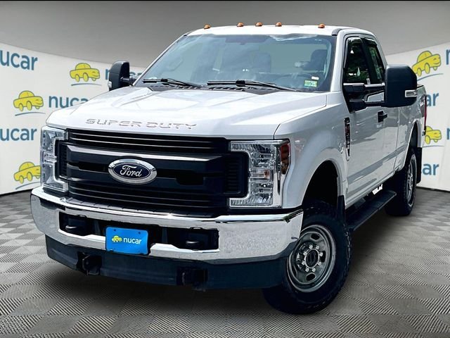 Used 2019 White Ford XL image 12