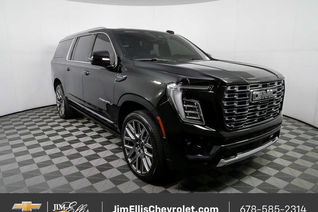 2025 GMC Yukon Denali Ultimate AWD's photo