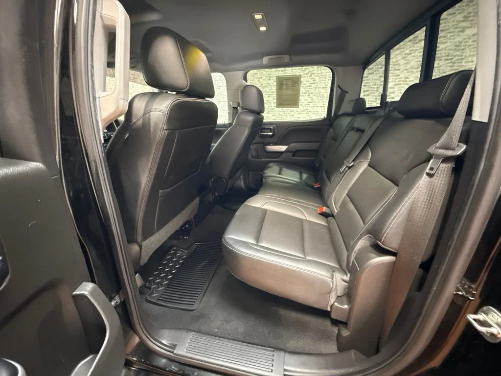 Used 2018 Black Chevrolet LT image 13