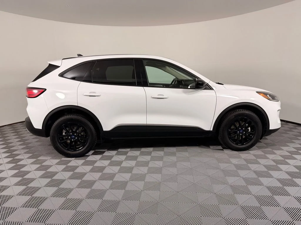 Used 2020 White Ford SE Sport image 7