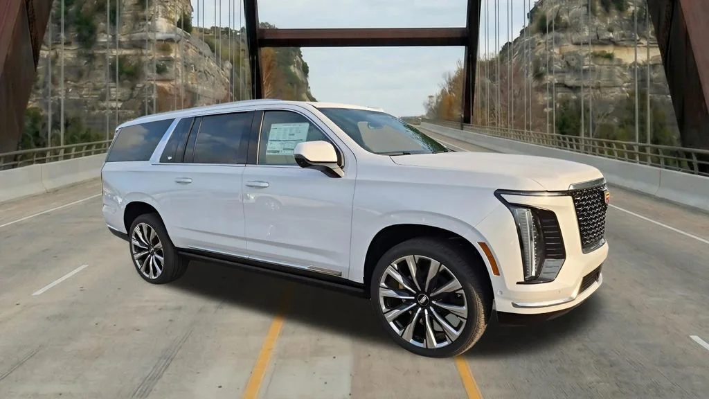2026 Cadillac Escalade ESV Luxury 4WD's photo