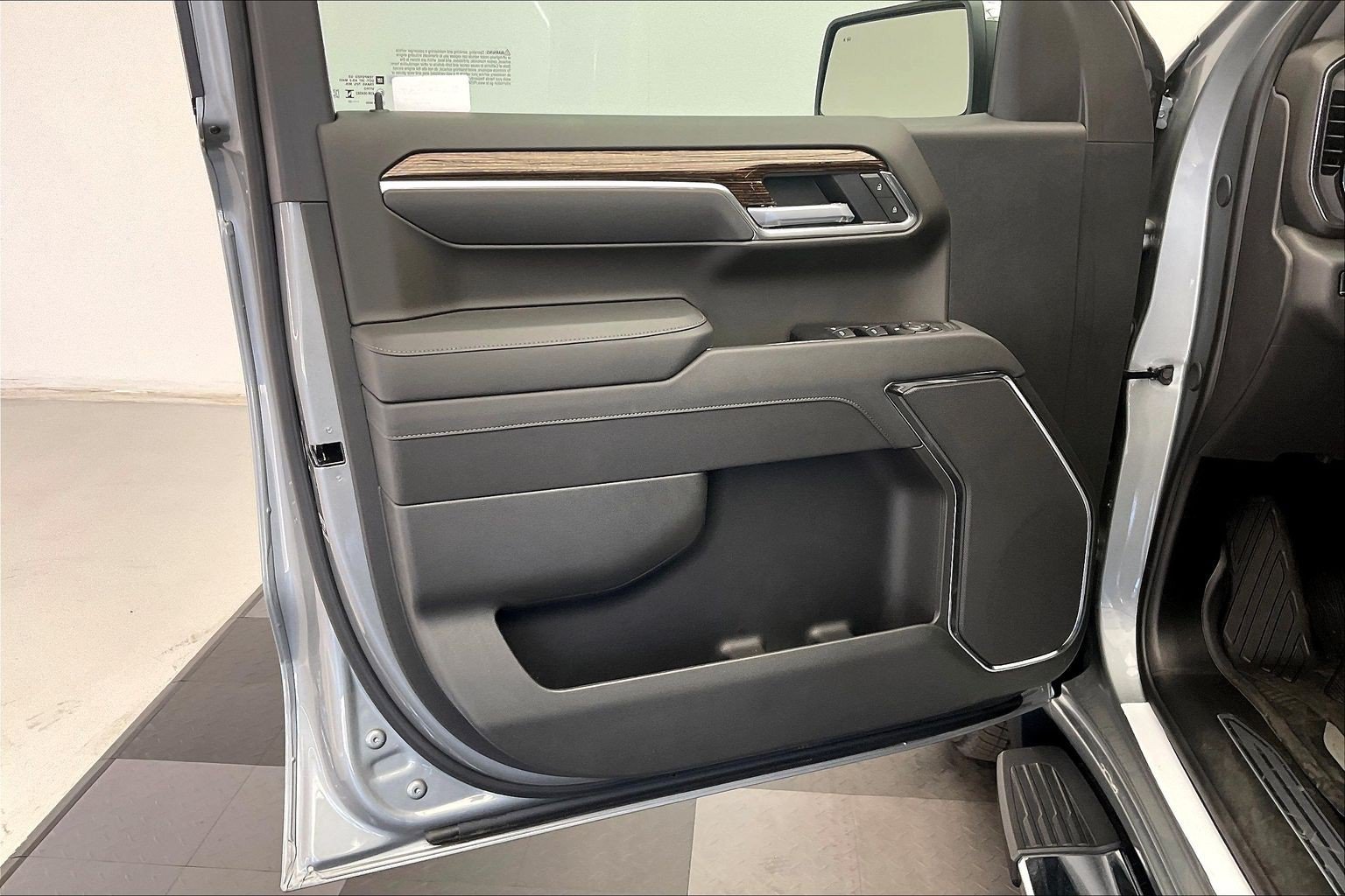 2026 GMC Sierra 1500 SLE - Photo 12
