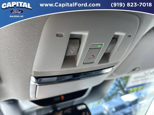 Used 2025 White Nissan SL image 33