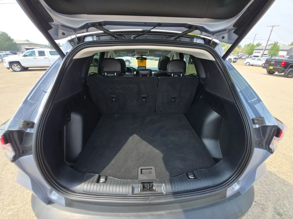Used 2022 Blue Ford SEL image 23