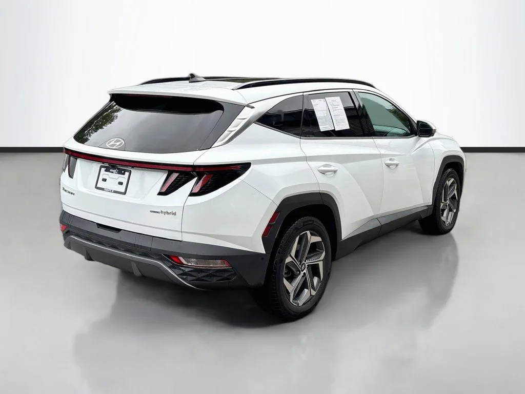 Used 2022 Quartz Hyundai Limited image 7