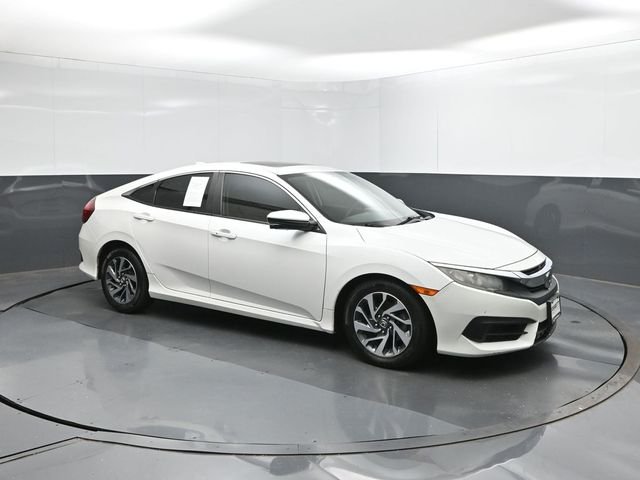 Used 2018 White Honda EX image 14