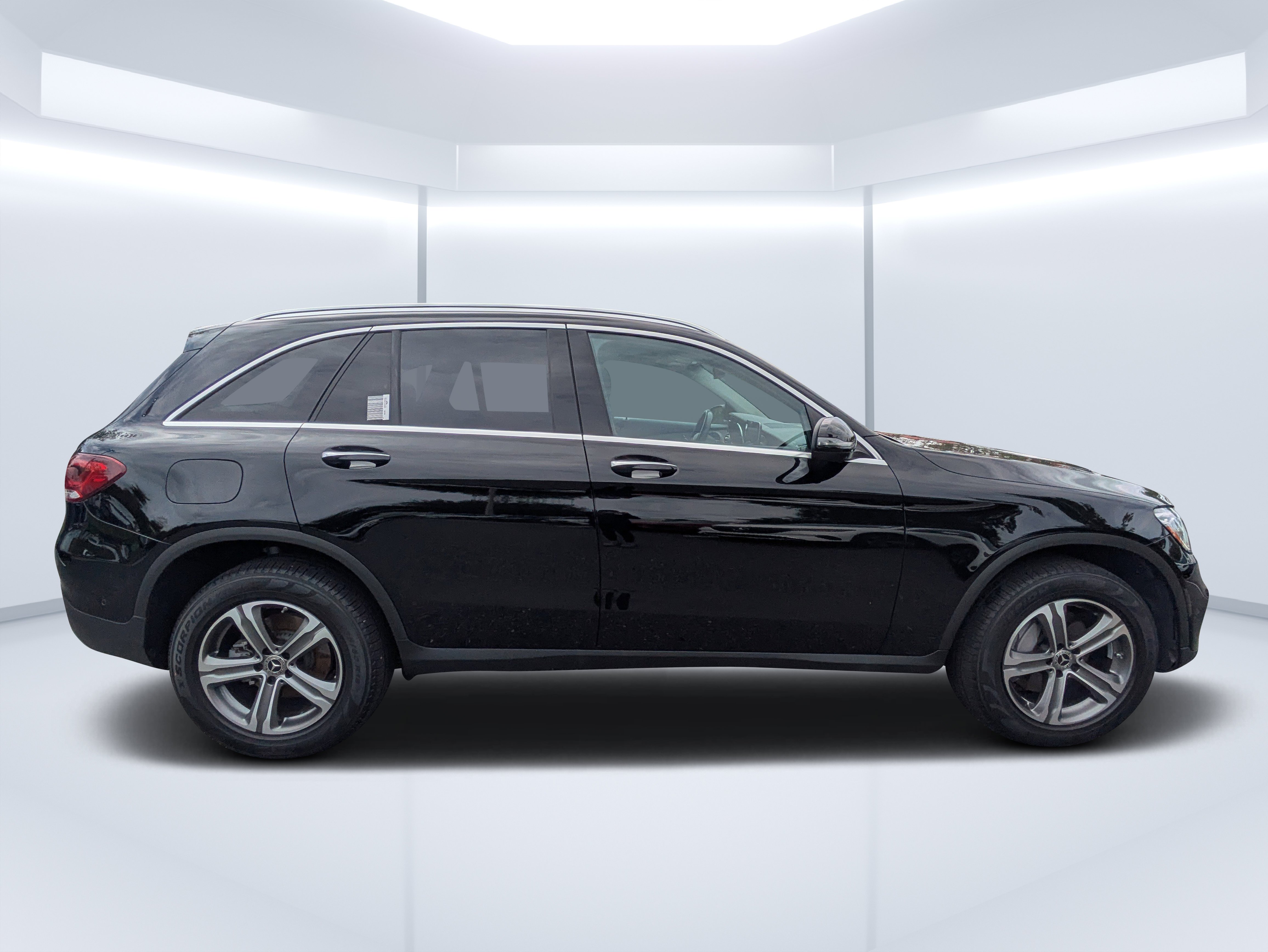 Certified Used 2022 Black Mercedes-Benz GLC 300 image 2