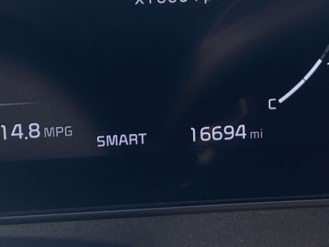 Used 2024 White Kia SX-Prestige image 18