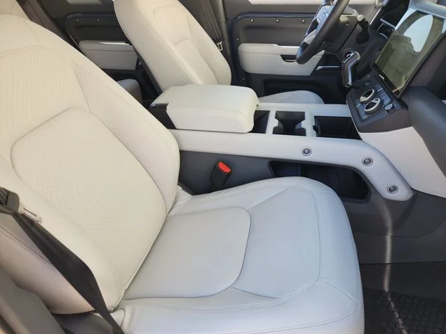 Used 2026 Blue Land Rover S image 14