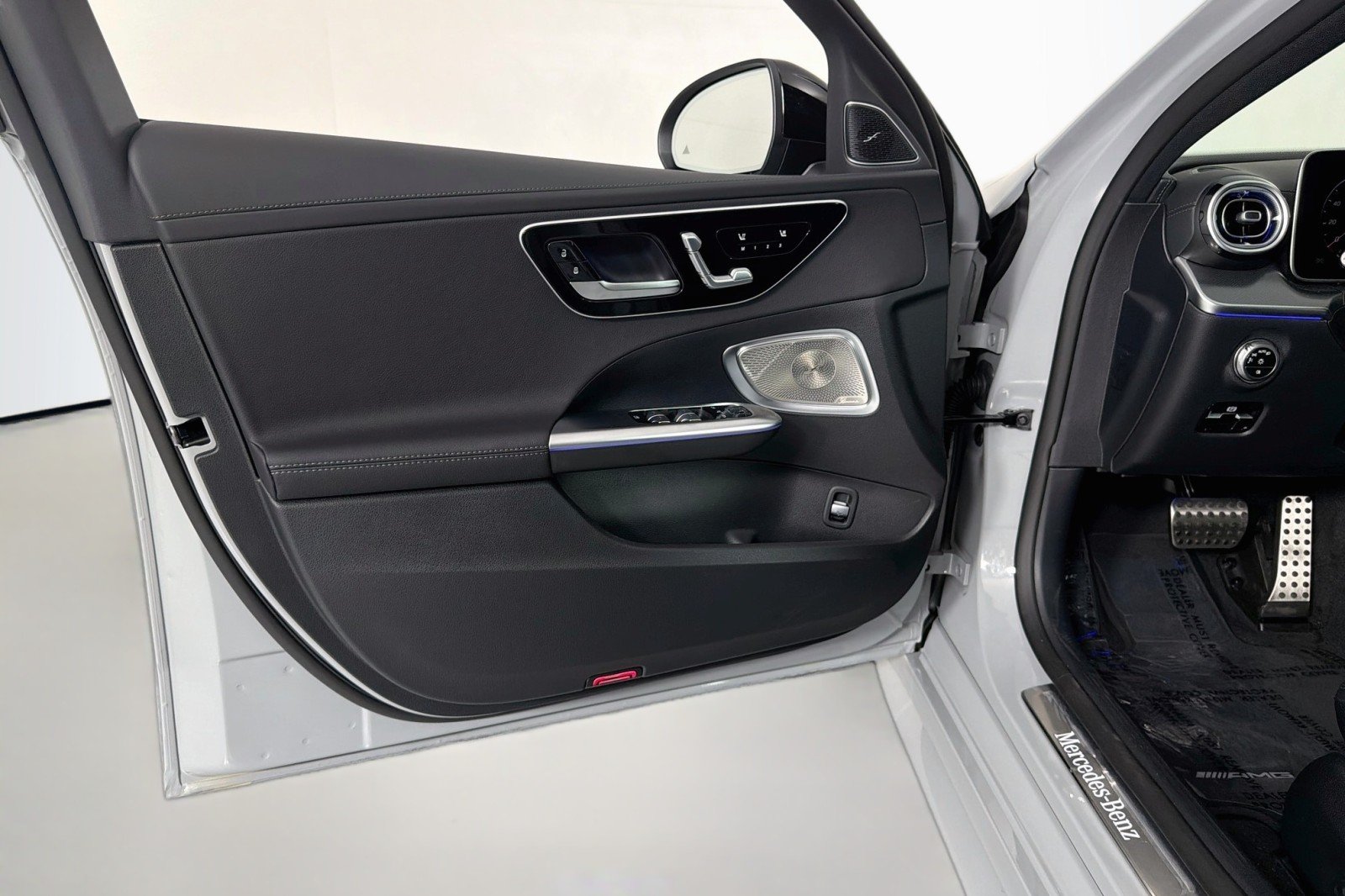 New 2026 MANUFAKTUR Alpine Grey Mercedes-Benz C 300 Sedan image 20