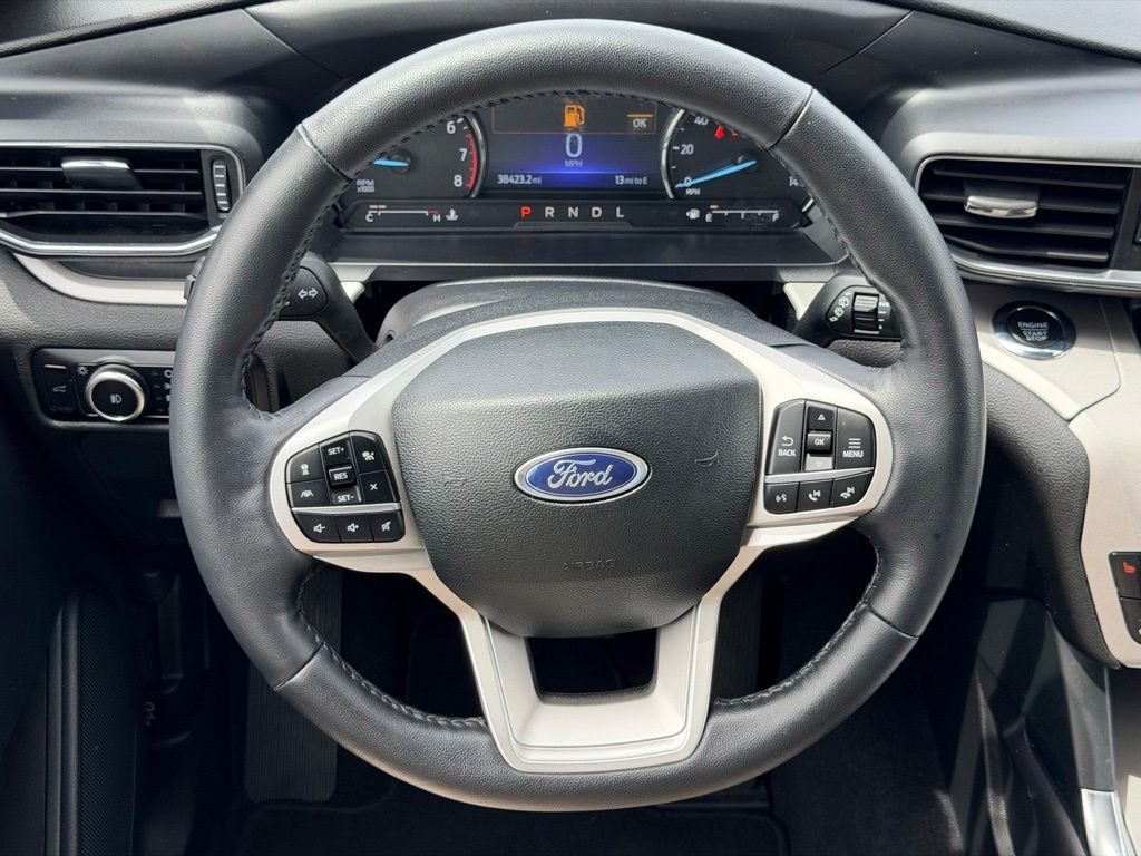 Certified Used 2023 White Ford XLT image 17