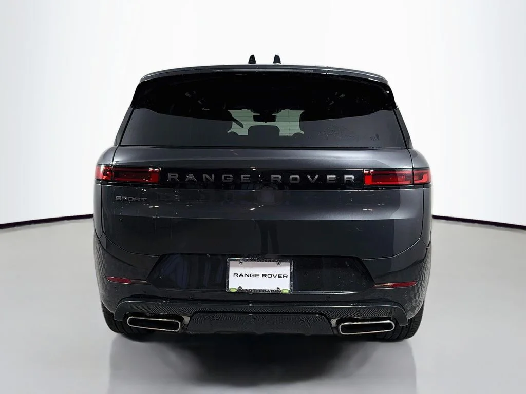 New 2026 Carpathian Grey Land Rover Dynamic SE image 6