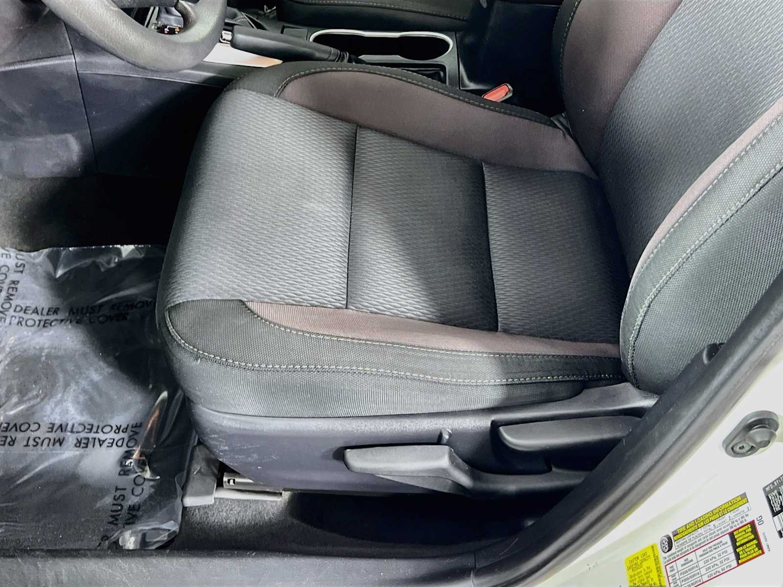 Used 2018 Super White Toyota LE image 20