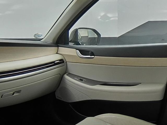 Used 2023 Black Hyundai Limited image 40
