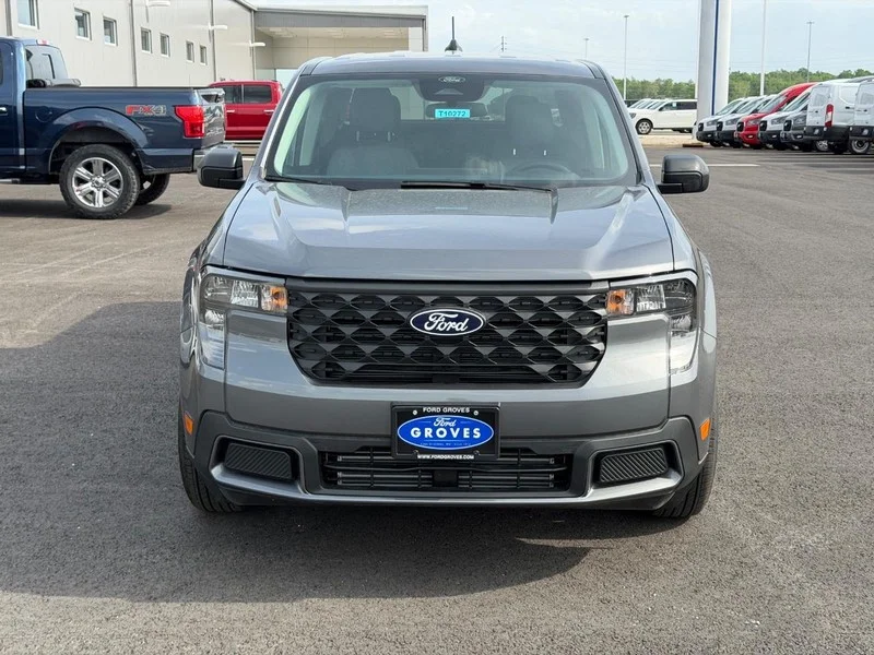 New 2026 Carbonized Gray Metallic Ford XLT image 2