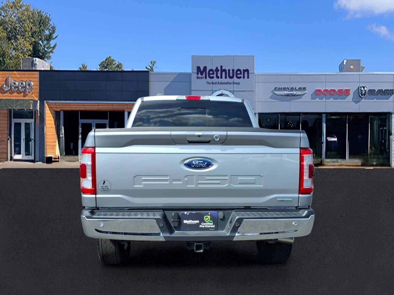 Used 2023 Iconic Silver Ford LARIAT image 5