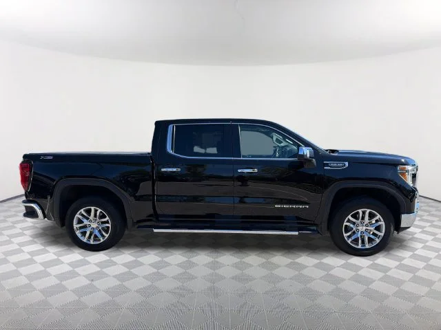 Used 2021 ONYX BLACK GMC SLT image 4