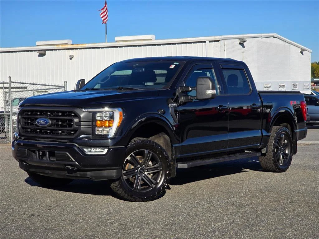 Used 2021  Ford XLT image 2