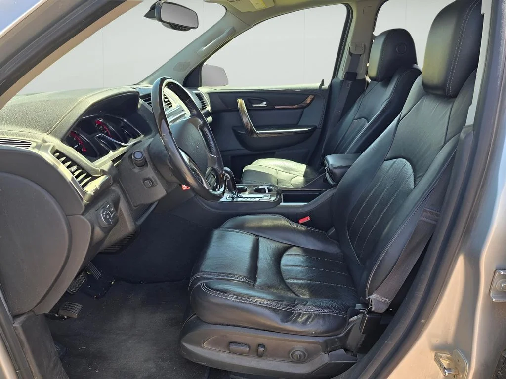 Used 2015 Quicksilver Metallic GMC Denali image 17