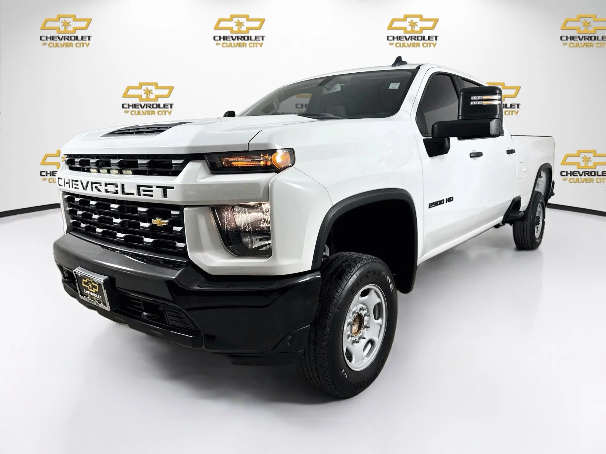 Used 2022 SUMMIT WHITE Chevrolet Custom image 3