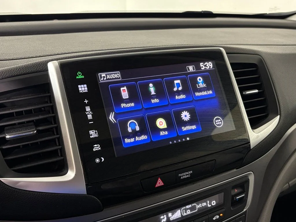 Used 2016  Honda EX-L image 24