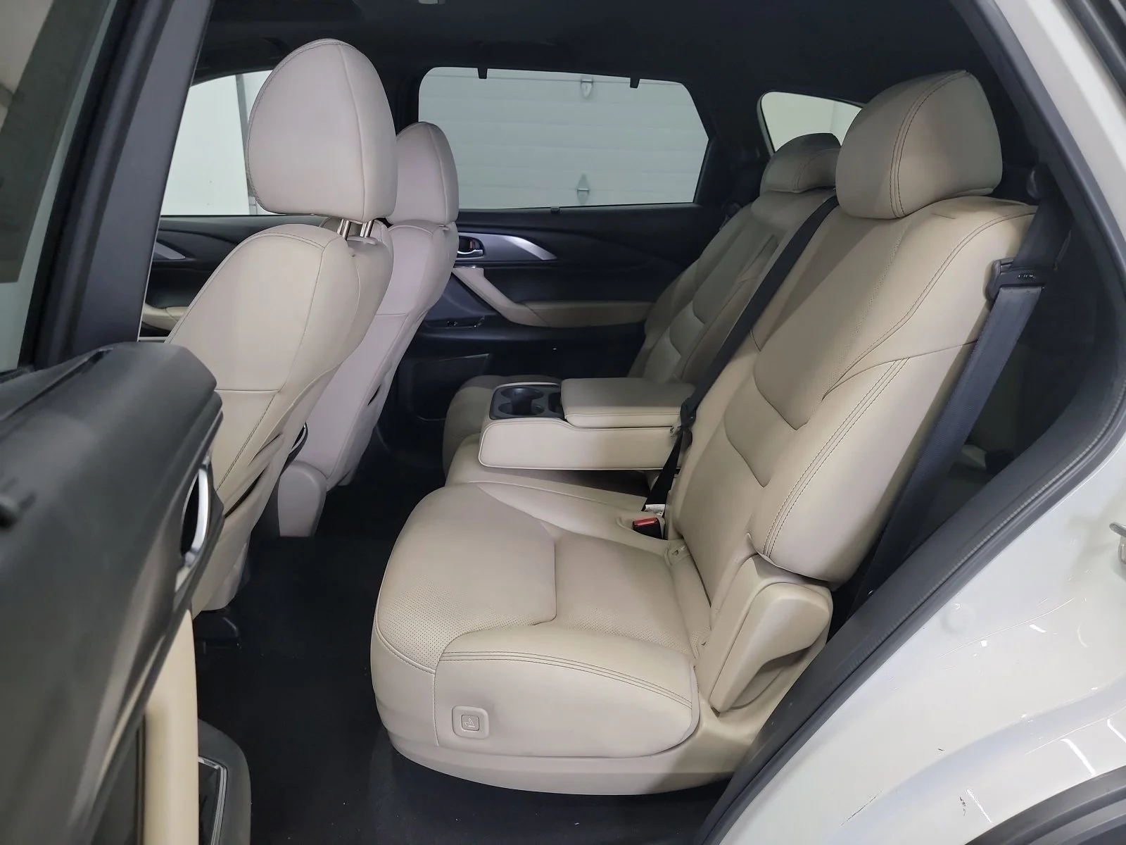 Used 2020 Snowflake White Pearl Mica Mazda Grand Touring image 27