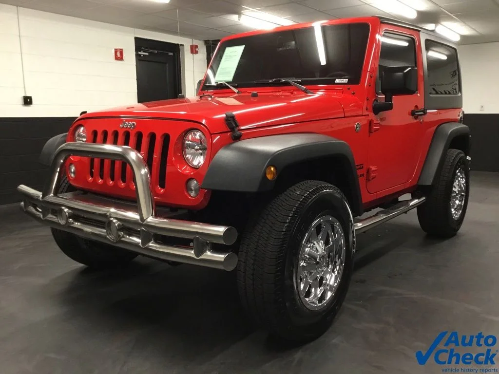 Used 2015 Red Jeep Sport image 5