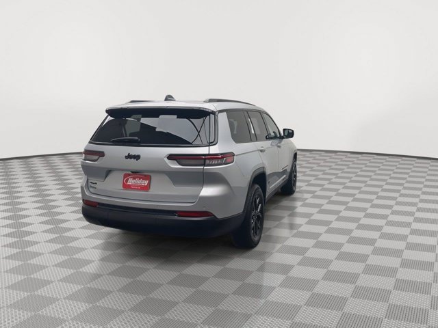 Used 2025 Silver Zynith Jeep Altitude X image 40