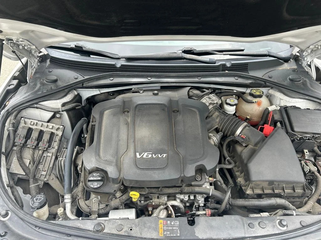Used 2017 White Buick Essence image 22