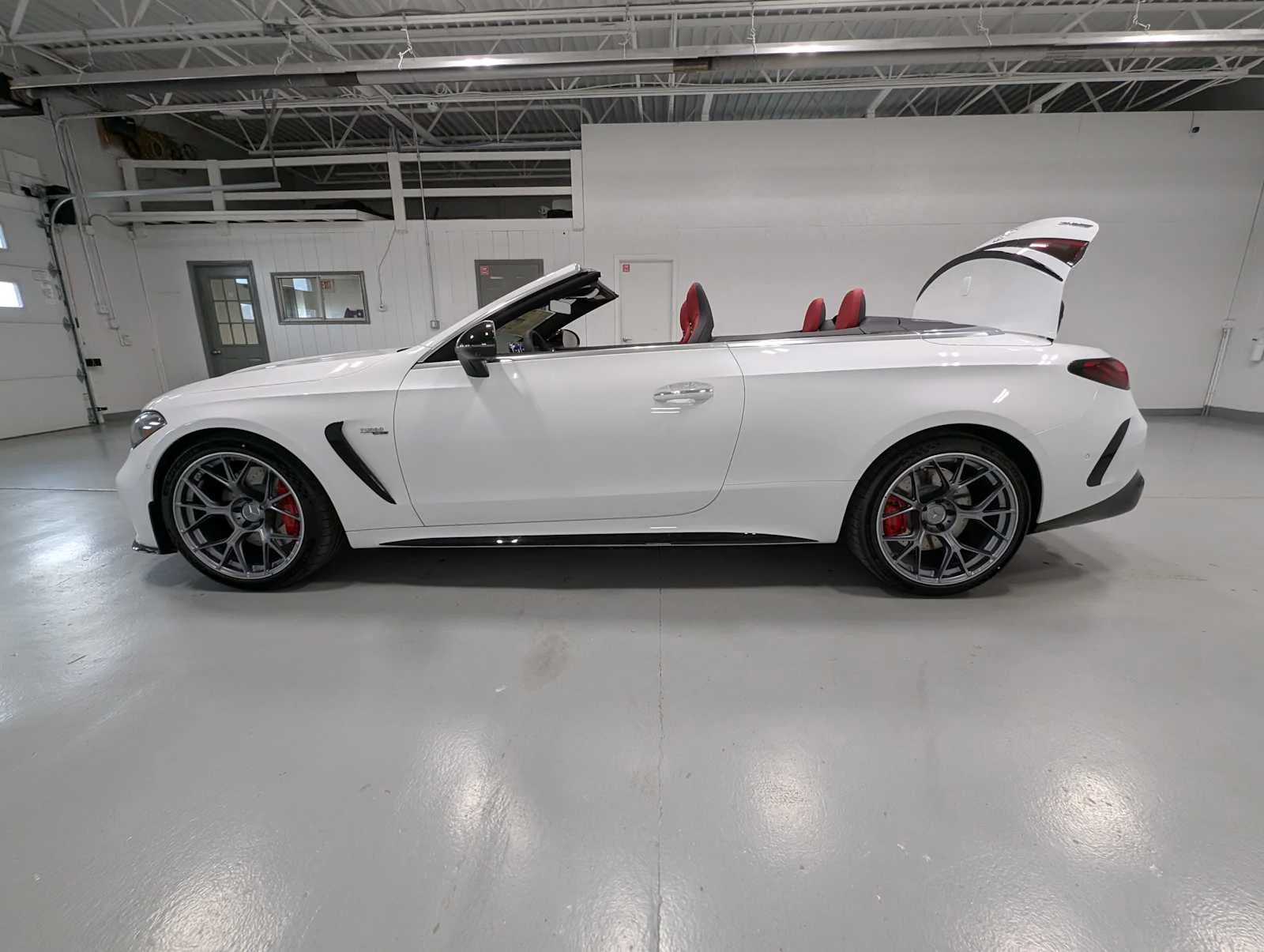 2026 Mercedes-Benz CLE AMG 53 - Photo 11
