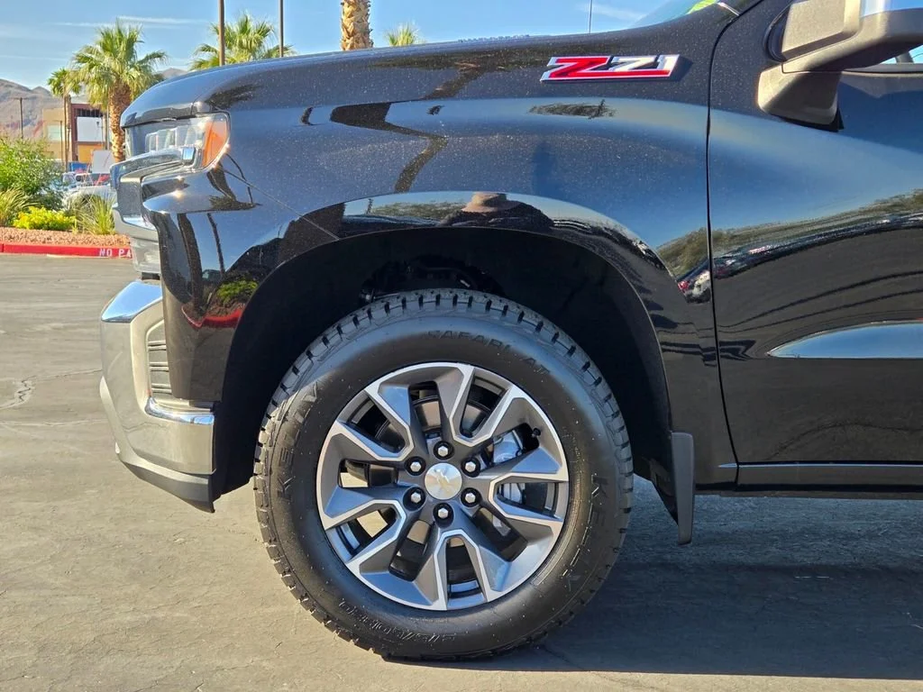2020 Chevrolet Silverado 1500 LT - Photo 9