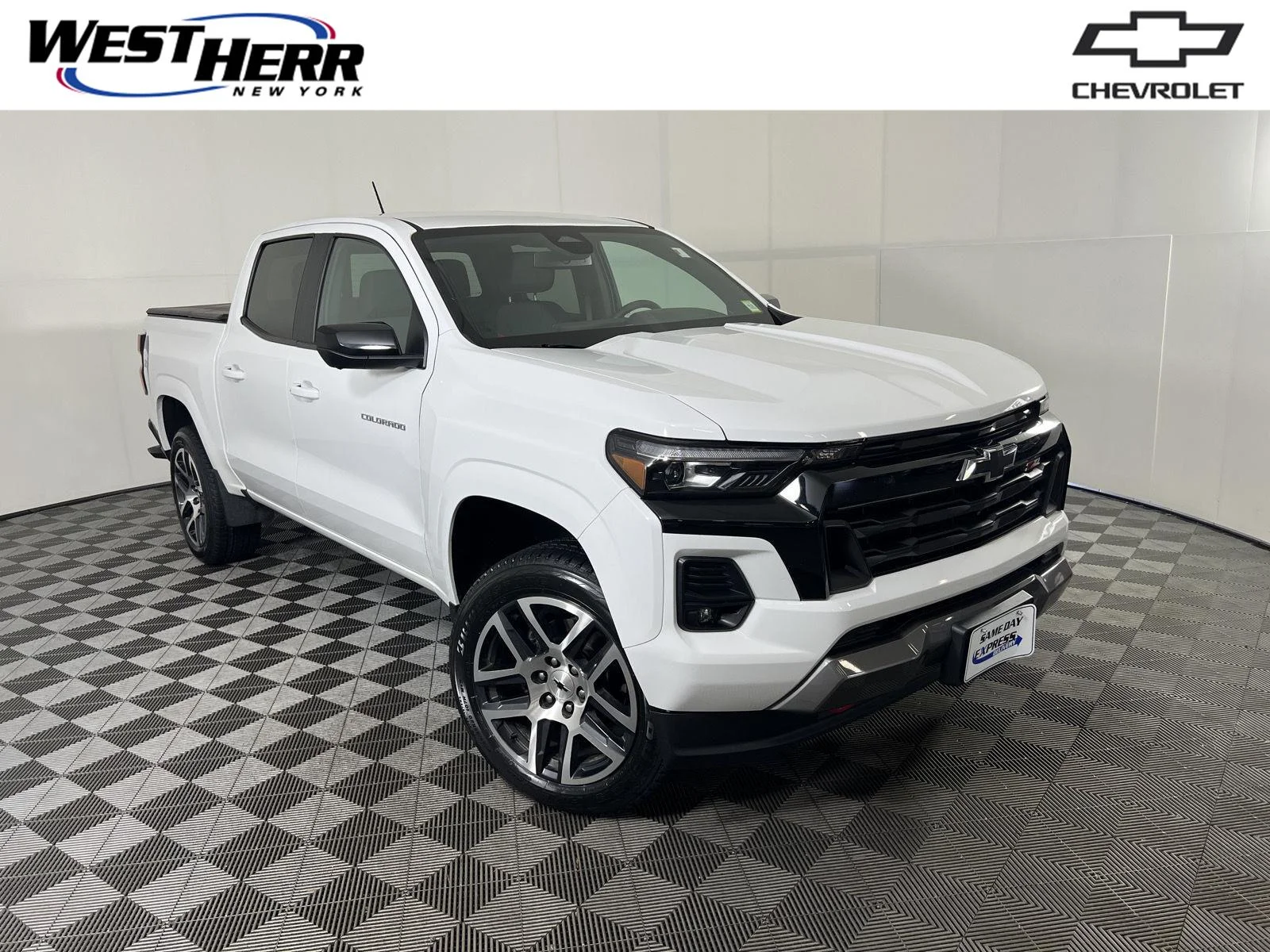 Used 2024 Summit White Chevrolet 4WD Z71 image 1
