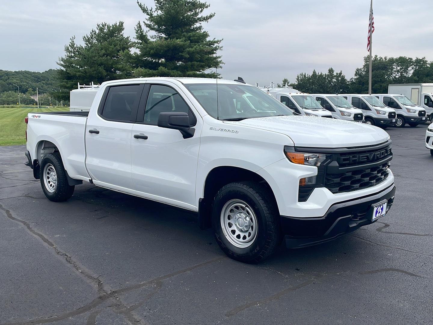 Used 2025 Summit White Chevrolet Work Truck image 7
