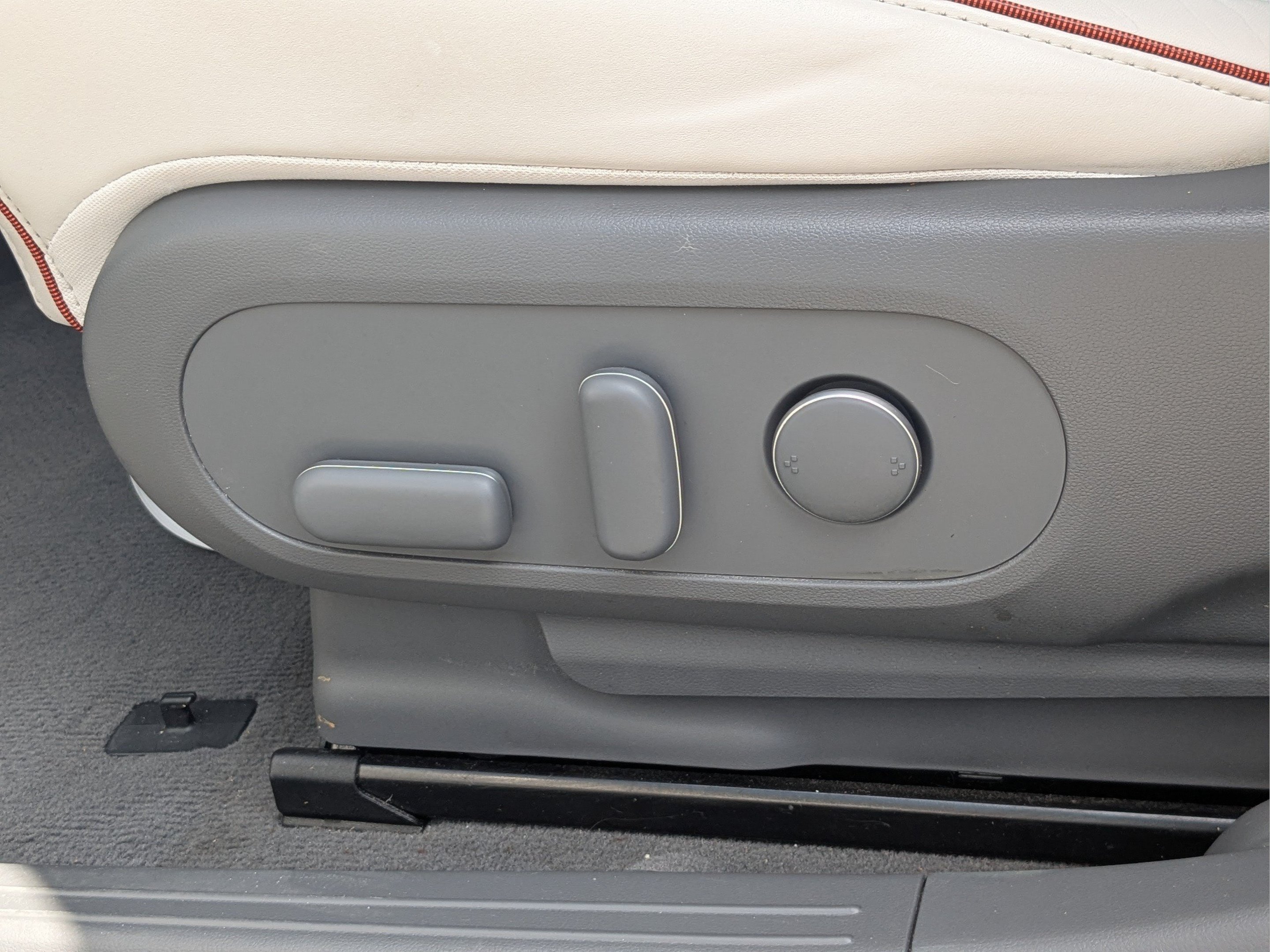 Used 2023 Shooting Star (Matte Gray) Hyundai SEL image 22