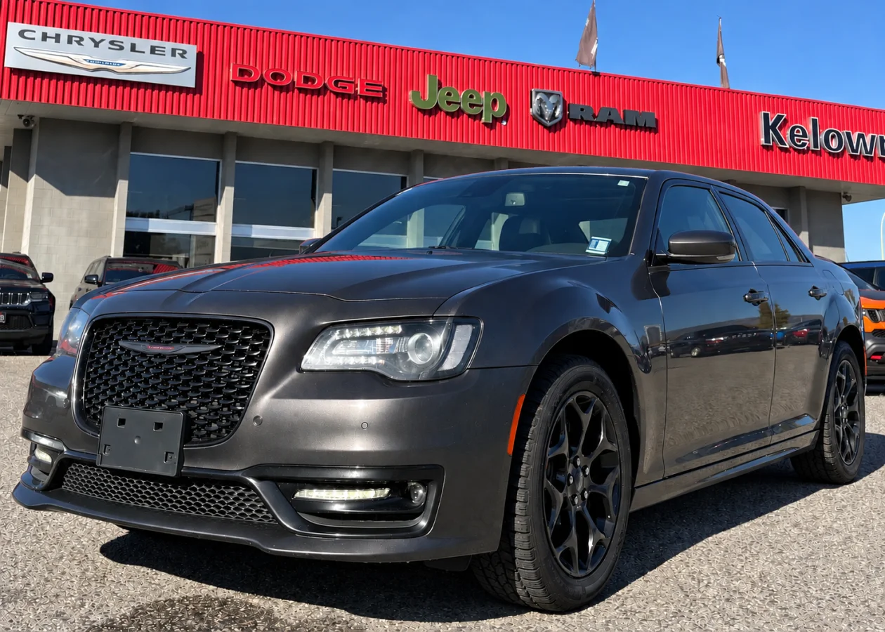 Used 2021 Black Chrysler S V6 Awd image 1