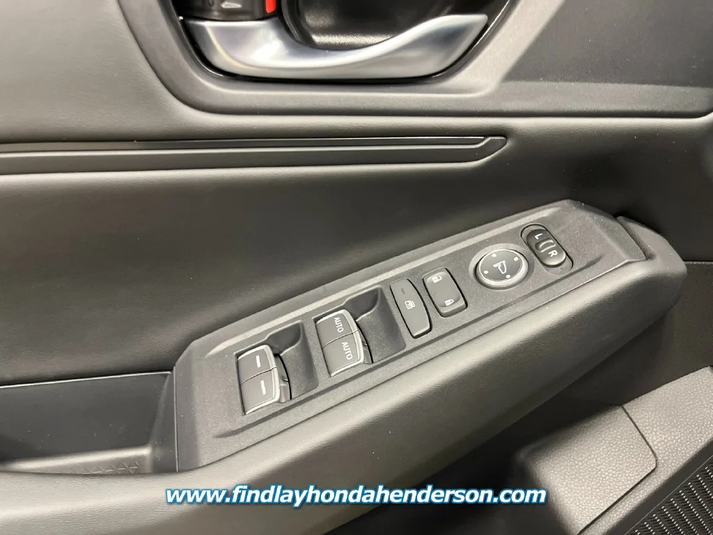 New 2026 Solar Silver Metallic Honda SE image 13