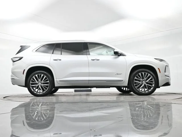 Used 2025 White Frost Tricoat Buick Avenir image 33