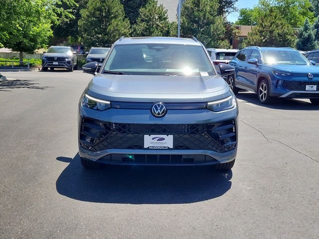 New 2026 Gray Volkswagen 2.0T SE R-Line Black image 3