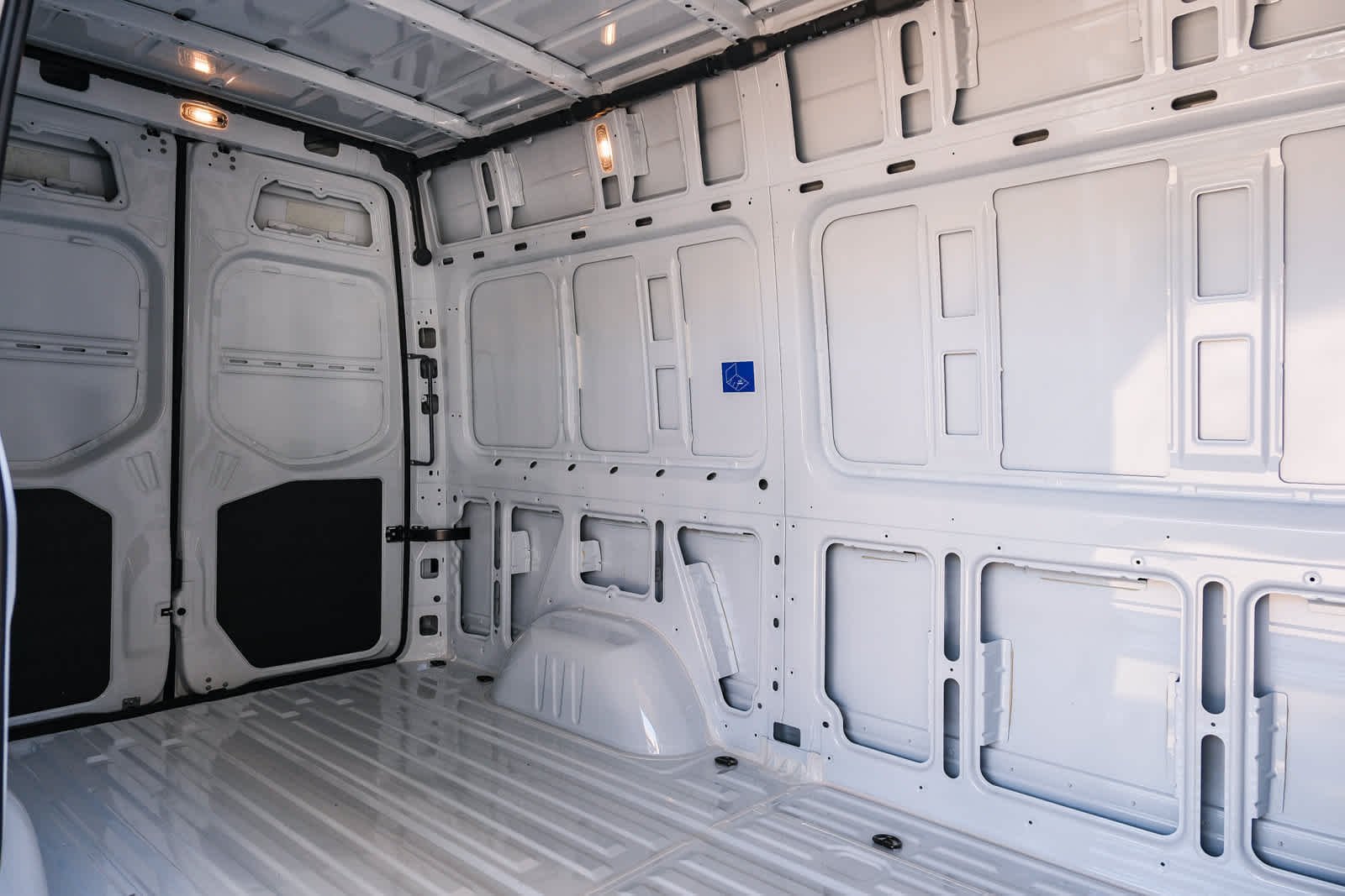 New 2025 Arctic+White Mercedes-Benz Cargo 144 WB  RWD 2.0L 4-Cylinder image 17