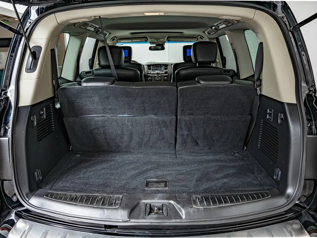 Used 2017 Black Obsidian INFINITI  image 41