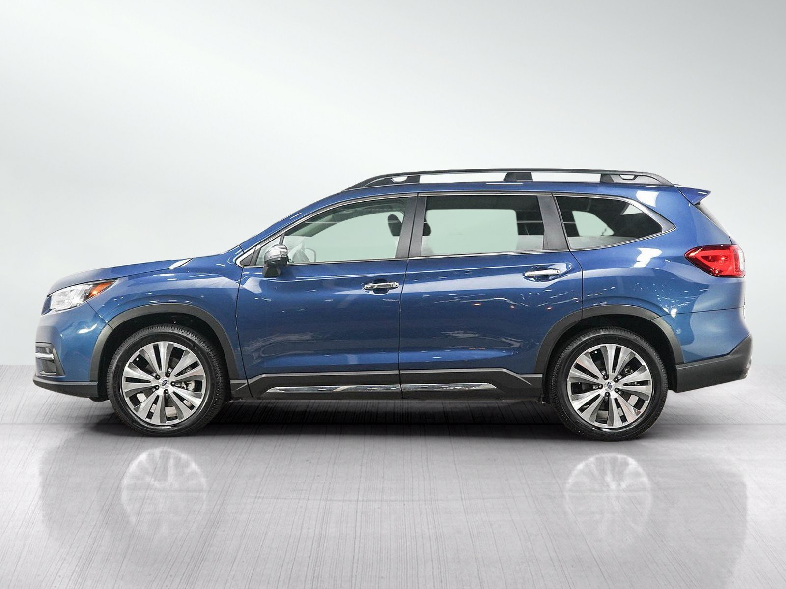 Used 2022 Subaru Ascent Touring with VIN 4S4WMARD8N3422013 for sale in Burnsville, Minnesota