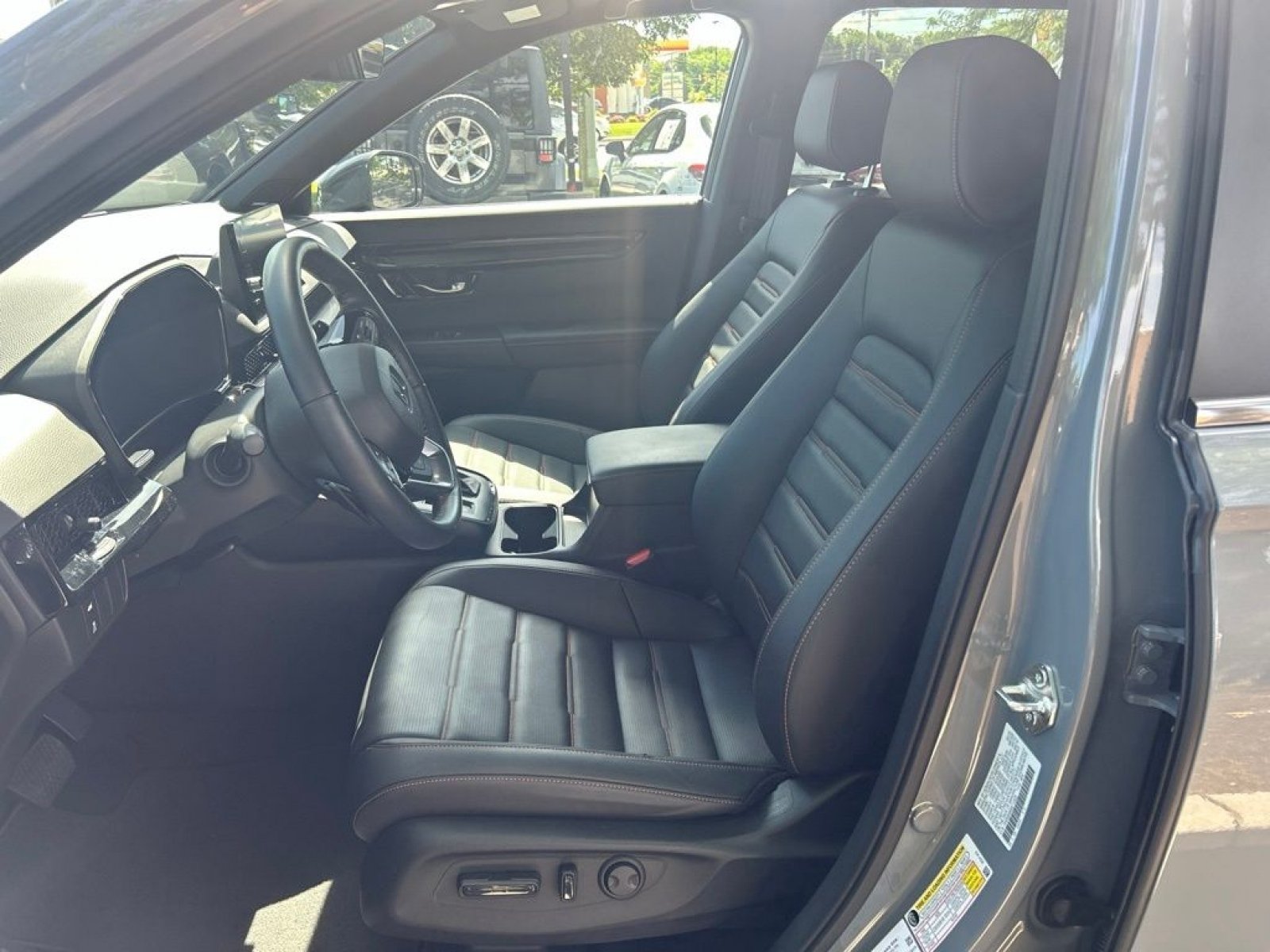 2025 Honda CR-V Sport Touring - Photo 11