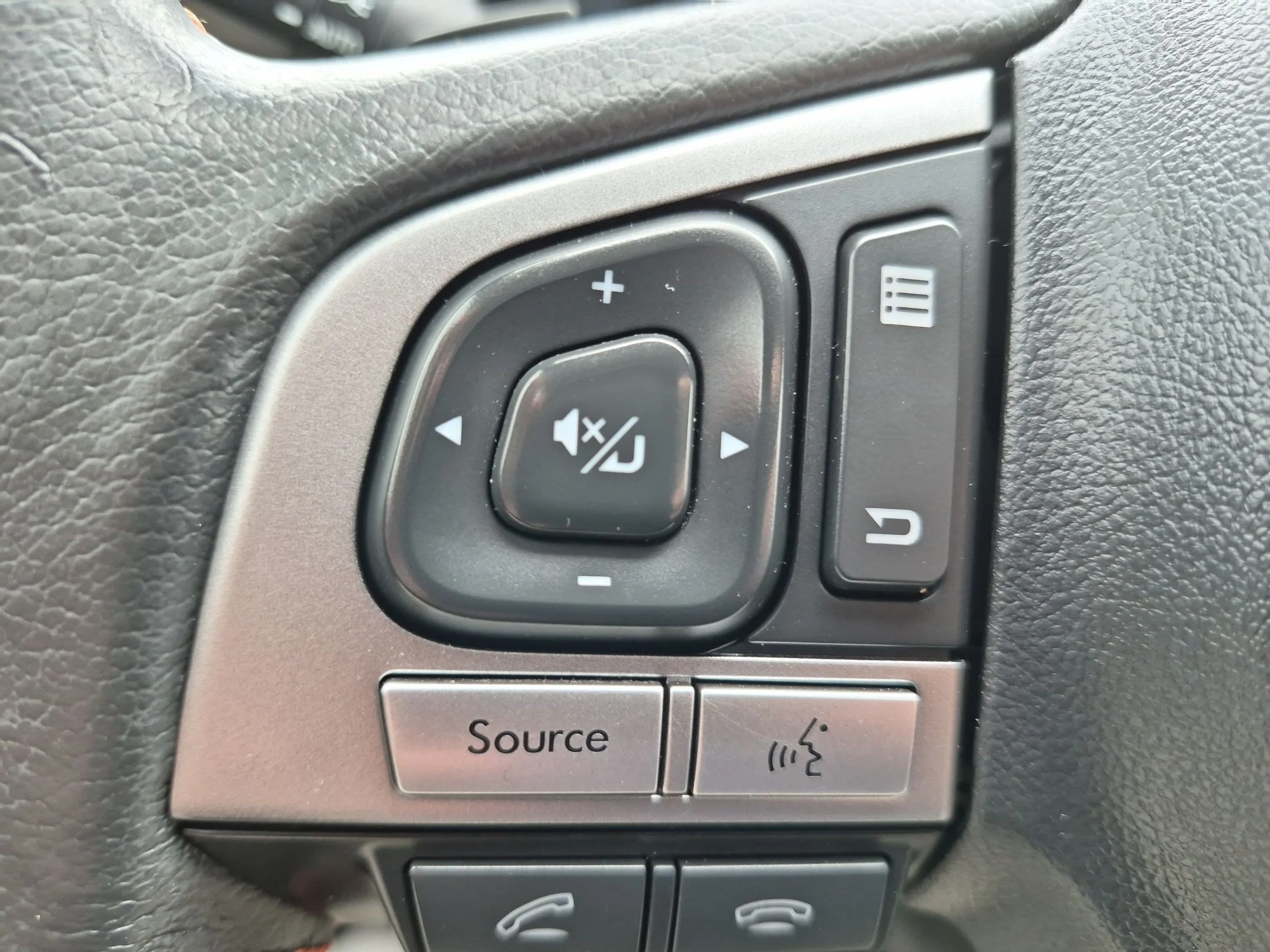 Used 2016 Desert Khaki Subaru Limited image 17