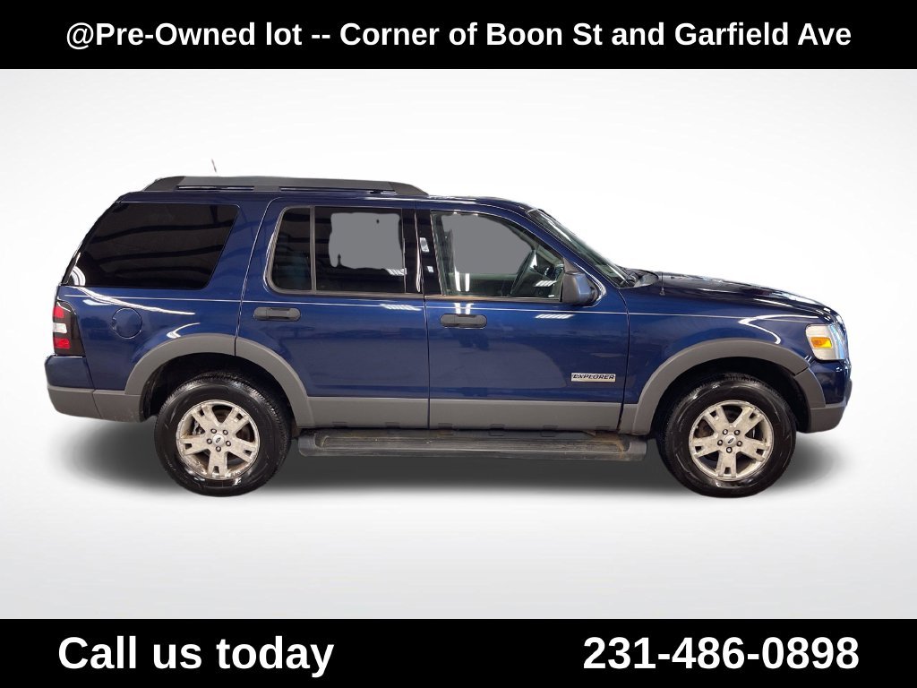Used 2006 Blue Ford XLT image 6