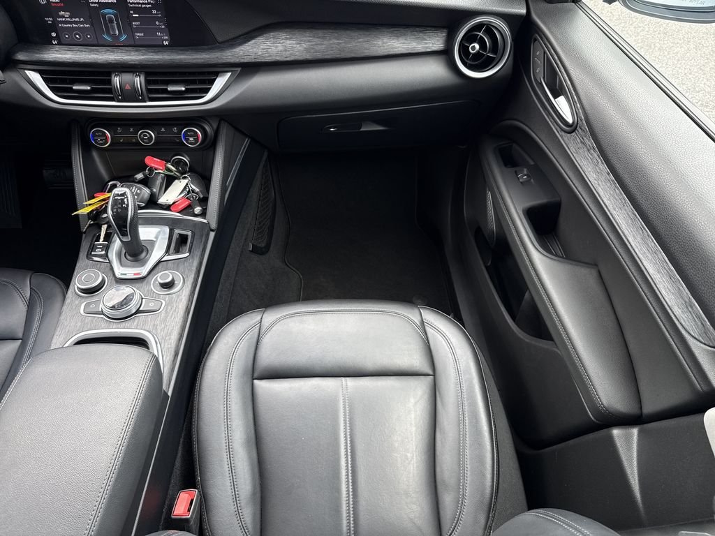 Used 2021 White Alfa Romeo Sprint image 15